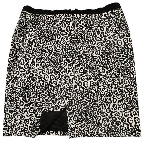 Ann Taylor Chic with a Modern Twist – Leopard Print Skirt (Size 10) - Picture 3 of 6
